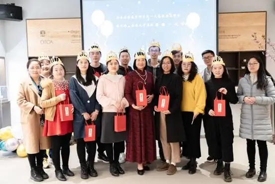 阳春二三月，欢乐益华行【生日快乐，大益最可爱的人】
